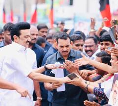 CM Stalin : கலைஞர் உரிமைத் தொகை விண்ணப்ப பதிவு முகாமை தொடங்கி வைத்த முதல்வர் ஸ்டாலின்..மகிழ்ச்சி அடைந்த பெண்கள்!