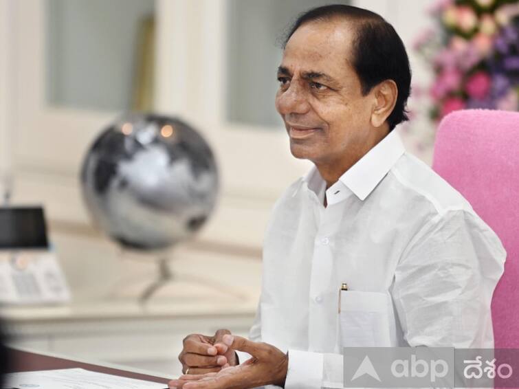 CM KCR May launch 'Brahmastra' schemes along with party manifesto In August CM KCR Election Manifesto: హామీల బ్రహ్మాస్త్రంతో సిద్ధమవుతున్న బీఆర్‌ఎస్‌.. ఆగస్ట్‌లో అభ్యర్థుల జాబితా, మేనిఫెస్టో విడుదల