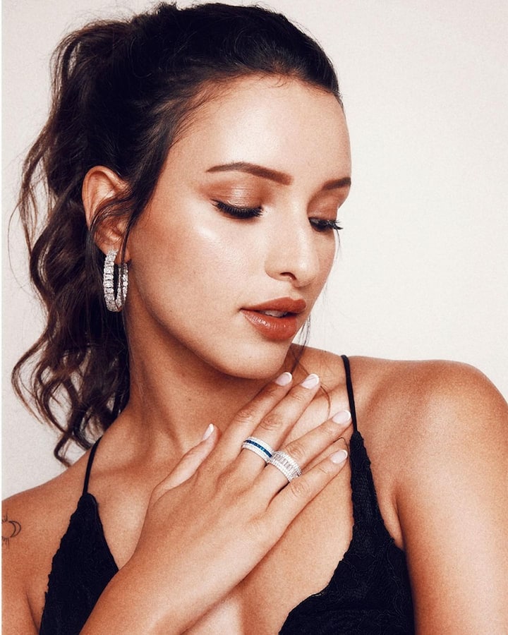 While the entire world is hopping on to the Barbie trend and sharing pictures in pink outfits, Tripti went in for the classic black look.