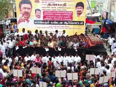 மணிப்பூர் விவகாரம்; மத்திய அரசை கண்டித்து கரூரில் திமுக மகளிர் அணி ஆர்ப்பாட்டம்