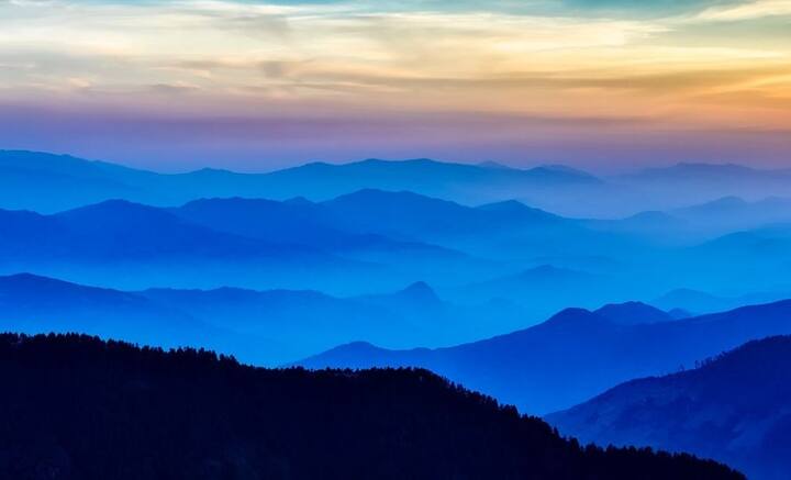 এর আগে, ২০০৭ সালে সমলিঙ্গের মানুষের প্রতি বৈষম্যমূলক আচরণের বিরুদ্ধে এবং সমাজে তাঁদের সমানাধিকারের পক্ষে রায় দিয়েছিল আদালত। তার পর থেকে সেখানে সমলিঙ্গের মানুষজন রীতি মেনে বিবাহবন্ধনে আবদ্ধ হলেও, আইনি স্বীকৃতি মেলেনি। তাঁদের জন্য পথ উন্মুক্ত করে দিল আদালত।