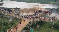 Sahastrakund Waterfall : सहस्त्रकुंड धबधब्याचे विहंगम दृश्य ड्रोनच्या माध्यमातून, पाहा फोटो