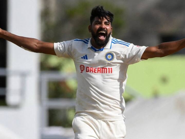 IND vs WI Mohammed Siraj Become 2nd Indian after Kapil Dev to take 5 wicket haul in Port of Spain after 34 years IND vs WI: पोर्ट ऑफ स्पेन में मोहम्मद सिराज ने रचा इतिहास, 34 साल बाद की कपिल देव की बराबरी
