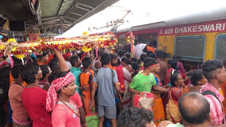 কথিত আছে শ্রীমা সারদা দেবী জয়রামবাটী অথবা কামারপুকুর থেকে যখন দক্ষিণেশ্বর যেতেন তখন নিমাইতীর্থঘাট থেকে নৌকায় উঠতেন। নিমাইতীর্থ ঘাটটি মায়ের পদধূলিতে ধন্য।