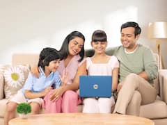 చవకైన ల్యాప్‌టాప్‌ను లాంచ్ చేయనున్న జియో - ఈ నెలాఖరులోనే!