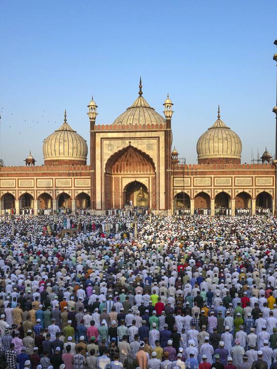 दिल्ली की जामा मस्जिद बनाने में कितने करोड़ खर्च हुए