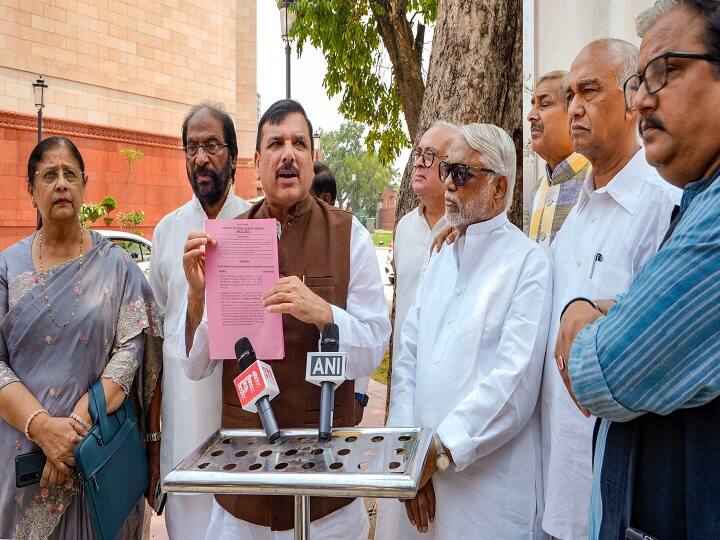 Sanjay Singh Suspended: संजय सिंह पूरे मानसून सत्र के लिए राज्यसभा से निलंबित, AAP बोली- दुर्भाग्यपूर्ण! हमारी लीगल टीम देखेगी