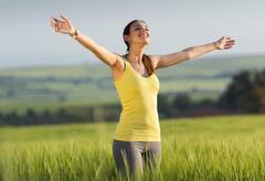 International Self Care Day: कामकाजी मिहलाएं इन 7 आदतों को अपना कर रखें अपना ख्याल