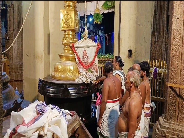 Madurai: அழகர் கோயில் ஆடித் பெருந்திருவிழா கொடியேற்றத்துடன் துவக்கம் ; ஆகஸ்ட் 1ஆம் தேதி தேரோட்டம்