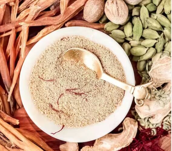 ब्रेस्ट मिल्क बढ़ाने के लिए खाने में शामिल करें ये चीजें... फायदा होगा