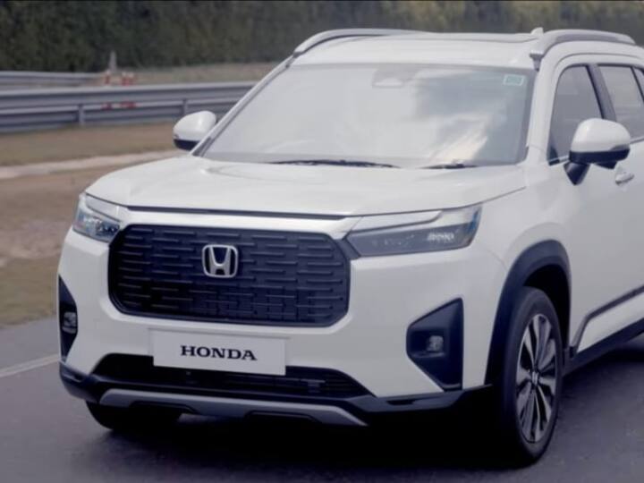 Honda Elevate Mileage: होंडा एलिवेट मैनुअल या सीवीटी, किस पर मिलेगा बेहतर माइलेज? समझ लीजिये Honda Elevate Manual CVT Efficiency Revealed Check Specification Feature Engine Honda Elevate Mileage: होंडा एलिवेट मैनुअल या सीवीटी, किस पर मिलेगा बेहतर माइलेज? समझ लीजिये