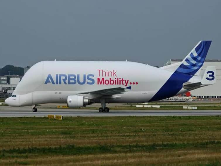 Beluga in Chennai Beluga the world largest cargo plane arrived in Chennai It is reported that it has come to refuel Beluga in Chennai: சென்னை வந்த உலகின் மிகப்பெரிய சரக்கு விமானம் பெலுகா… எரிபொருள் நிரப்ப வந்ததாக தகவல்!