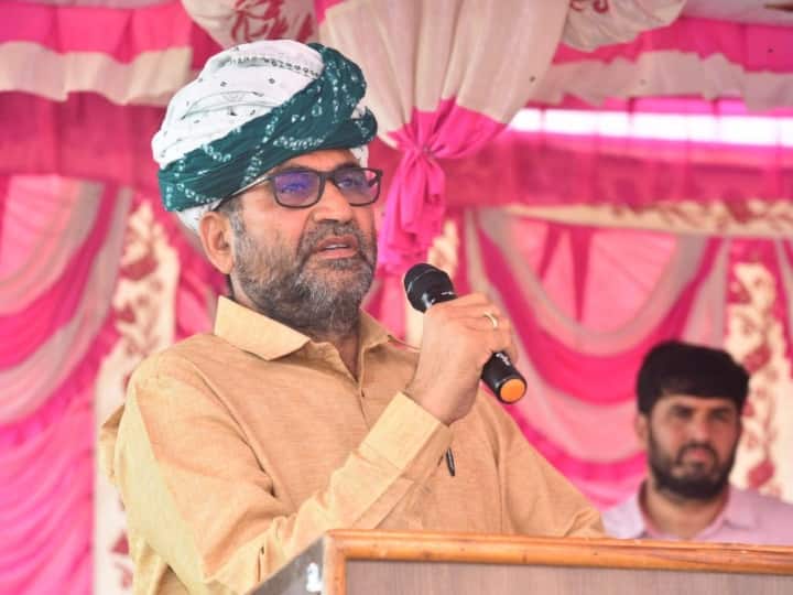 BJP and Congress MLA clashed in Rajasthan Assembly Ramlal Jat punched Madan Dilawar Rajasthan विधानसभा में भिड़े BJP और कांग्रेस के विधायक, मंत्री रामलाल जाट ने मदन दिलावर को मारा मुक्का