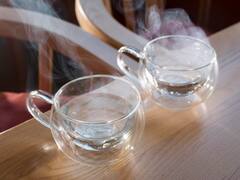 Hot Water Benefits: क्या सच में सुबह खाली पेट गर्म पानी पीना जरूरी है? जानिए