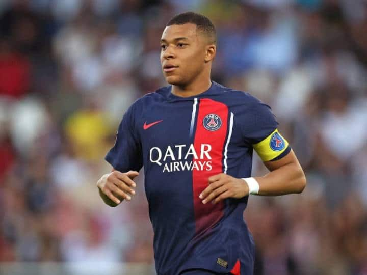 Kylian Mbappe likely to leave PSG at the end of this season, may move to Real Madrid Kylian Mbappe: মরশুম শেষেই হয়ত পিএসজি ছাড়ছেন এমবাপে, পরবর্তী ঠিকানা কি রিয়াল?