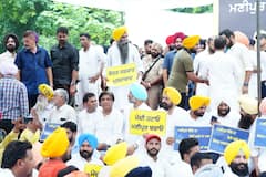 Chandigarh News: ਪ੍ਰਦਰਸ਼ਨ ਕਰ ਰਹੇ ਆਪ' ਵਰਕਰਾਂ 'ਤੇ ਲਾਠੀਚਾਰਜ, ਕਈ ਵਰਕਰ ਜ਼ਖਮੀ