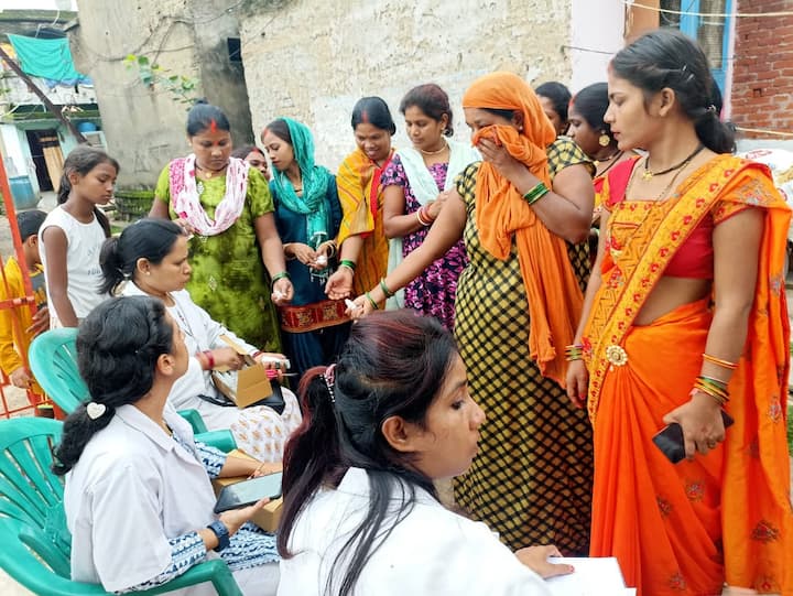 Chhattisgarh Eye Flu Is Spreading Rapidly During Monsoon Students Are Getting Infected Ann | Chhattisgarh: छत्तीसगढ़ में बारिश के बीच बढ़ा आई फ्लू का खतरा, स्कूली बच्चे हो रहे सबसे अधिक ...