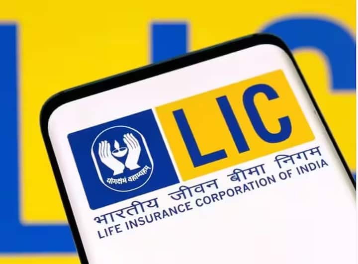 एलआईसी जीवन लाभ एक बेसिक एंडाओमेंट प्लान है जिसमें लिमिटेड टाइम पीरियड के लिए आपको प्रीमियम देना होगा. इसके अलावा पॉलिसी मैच्योर होने पर मैच्योरिटी बेनेफिट मिलता है.
