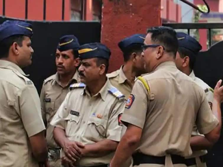 Mumbai Police recruitment on Contract basis news Maharashtra Home Department officials refuse news Mumbai Police:  मुंबई पोलीस दलात कंत्राटी भरती? गृह विभागाने वृत्त फेटाळले, म्हटले...