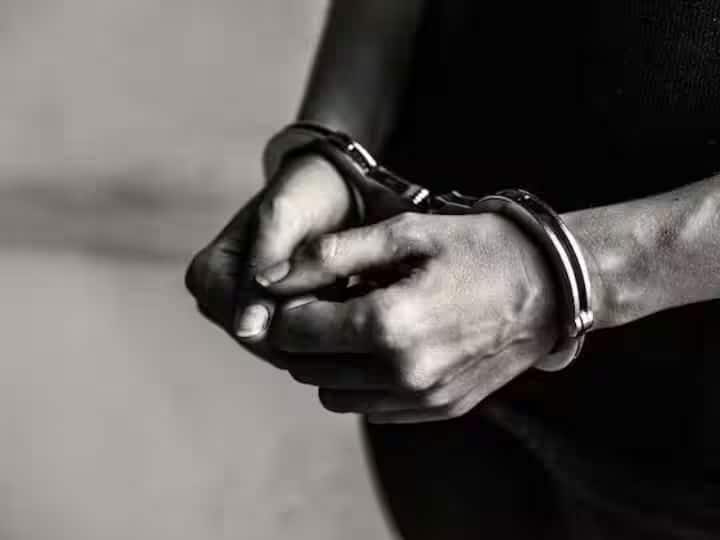 सख्त कानूनों के बाद भी दलितों के साथ अपराध, जानिए किस राज्य में हुआ सबसे ज्यादा क्राइम? Despite all the laws which states were the maximum number of crimes against Dalits read the complete list abpp सख्त कानूनों के बाद भी दलितों के साथ अपराध, जानिए किस राज्य में हुआ सबसे ज्यादा क्राइम?