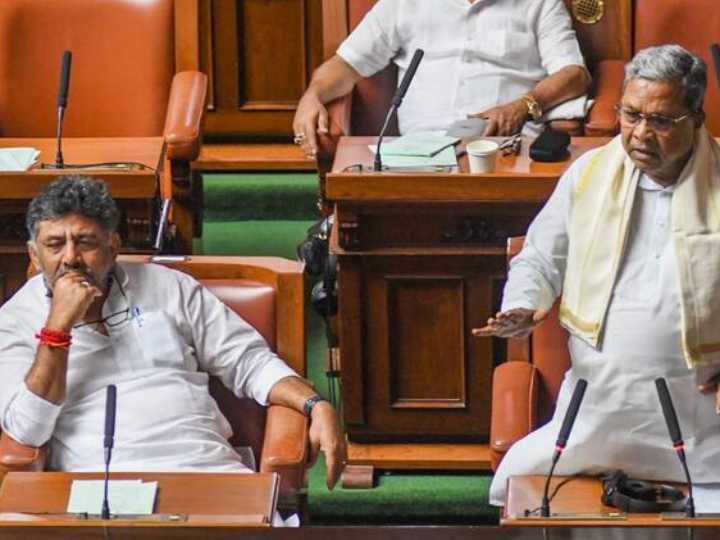 Karnataka siddaramaiah and DK Shivakumar on legislators concern over non implementation of development works Karnataka Politics: क्या कर्नाटक में कांग्रेस के भीतर है कलह? सवाल पर सिद्धारमैया और डीके शिवकुमार का आया बयान