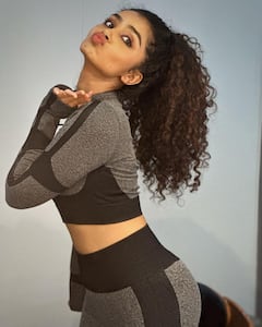 Anupama Parameswaran: నూడుల్స్ జుట్టుతో ఆకట్టుకుంటున్న అందాల అనుపమా