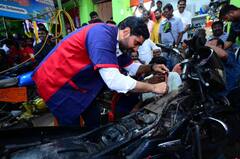 Nara Lokesh: మెకానిక్ అవతారమెత్తిన లోకేష్, చిట్‌చాట్ లో ఆసక్తికర విషయాలు చెప్పిన యువనేత