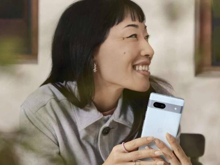 Google Pixel 7a (Rs 43,999)- It comes with a 64-megapixel main sensor with OIS, which is backed by a 13-megapixel ultrawide one. The phone also has a 13-megapixel front-facing camera on the phone. It also has a 6.1-inch display with just a 90Hz refresh rate and a Tensor G2 chip. (Source: Google)