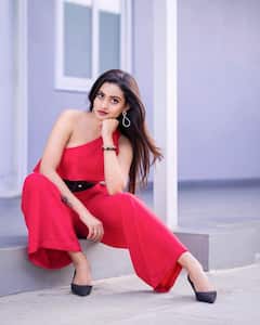 Deepika Pilli: హీరోయిన్ రేంజ్ అందం, కానీ అవకాశాలు మాత్రం రావట్లేదు