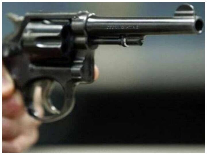 Sonipat two brothers shot the old man Angry Villagers Beat Them Both To death Haryana: सोनीपत में 2 बदमाश भाइयों को ग्रामीणों ने उतारा मौत के घाट, बुजुर्ग की हत्या कर हो रहे थे फरार