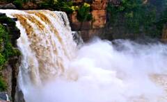 Belgaon Waterfall: मुसळधार पावसामुळे गोकाक धबधबा प्रवाहित; पर्यटकांसाठी ठरतोय आकर्षण, पाहा फोटो...