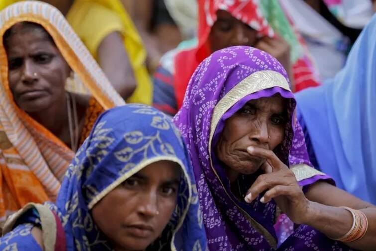 village of widows in india rajsthan s budhpura village know reason behind death of men Village of Widows : 'हे' आहे विधवांचं गाव, येथील बहुतेक पुरूषांचा मृत्यू; पण नेमकं कारण काय?