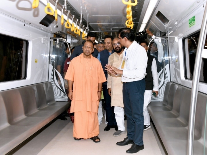 Agra Metro: आगरा मेट्रो ट्रेन के हाईस्पीड ट्रायल रन का CM योगी ने किया शुभारंभ, जानें- कब से चलेगी और इसकी खासियत?