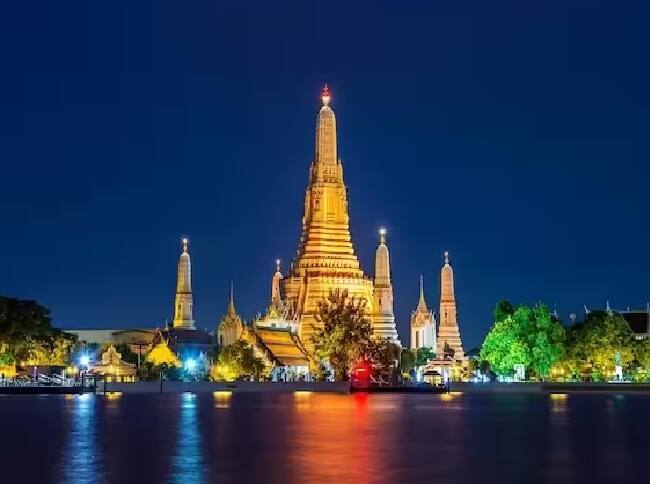 થાઈલેન્ડ તેની પ્રાકૃતિક સુંદરતા અને ઐતિહાસિક સ્થળો માટે જાણીતું છે. જો તમે પણ આ જગ્યાએ ફરવાનું વિચારી રહ્યા છો, તો IRCTC તમારા માટે એક ખાસ પેકેજ લઈને આવ્યું છે.