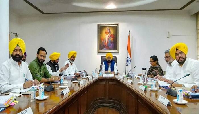 Punjab Cabinet meeting has been postponed, now this meeting will be held on July 29 ਪੰਜਾਬ ਮੰਤਰੀ ਮੰਡਲ ਦੀ ਭਲਕੇ ਹੋਣ ਵਾਲੀ ਮੀਟਿੰਗ ਮੁਲਤਵੀ, ਹੁਣ 29 ਜੁਲਾਈ ਨੂੰ ਹੋਵੇਗੀ ਮੀਟਿੰਗ