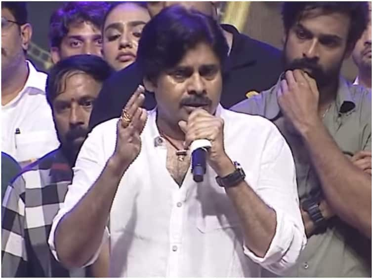 Pawan Kalyan About Sai Tej Accident In Bro Pre Release Event తేజ్‌కు యాక్సిడెంట్ జరిగిన రోజు ఓ మూలన కూర్చొని ఏడ్చా: పవన్ కళ్యాణ్ భావోద్వేగం