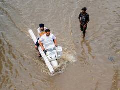 महाराष्ट्र के इन इलाकों में हो रही भारी बारिश, रेड अलर्ट जारी, उफान पर नदियां, जानें मौसम का हाल