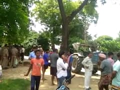 गोरखपुर: डीजे पर अश्लील गाना बजाने के विवाद में धांय-धांय चली गोली, फायरिंग में एक की गई जान, तीन घायल