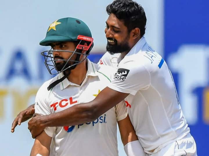 PAK vs SL test Pakistani captain Babar Azam against Sri Lankan spinner Prabath Jayasuriya 6 out in 7 innings PAK vs SL: इस श्रीलंकाई स्पिनर के आगे पूरी तरह फेल हैं बाबर आज़म, 7 पारियों में 6 बार गंवाया विकेट!