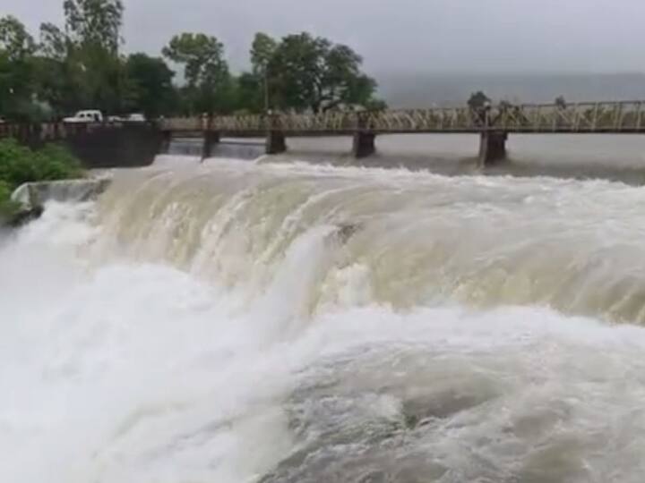 त्यानंतर दुपारी 1 वाजून 25 मिनिटांनी सातव्या क्रमांकाचा दरवाजा उघडला