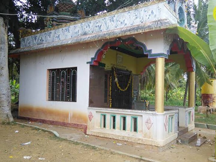 Dog Temple: கர்நாடகாவின் 'நாய்' கோயில்… நாய்களை போற்றி வணங்கும் கிராமம்.. பின்கதை என்ன?