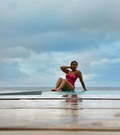 Gouri G Kishan Swimsuit Photos : స్విమ్‌సూట్‌లో '96' బ్యూటీ గౌరీ - మాల్దీవుల్లో మస్తీ మజా