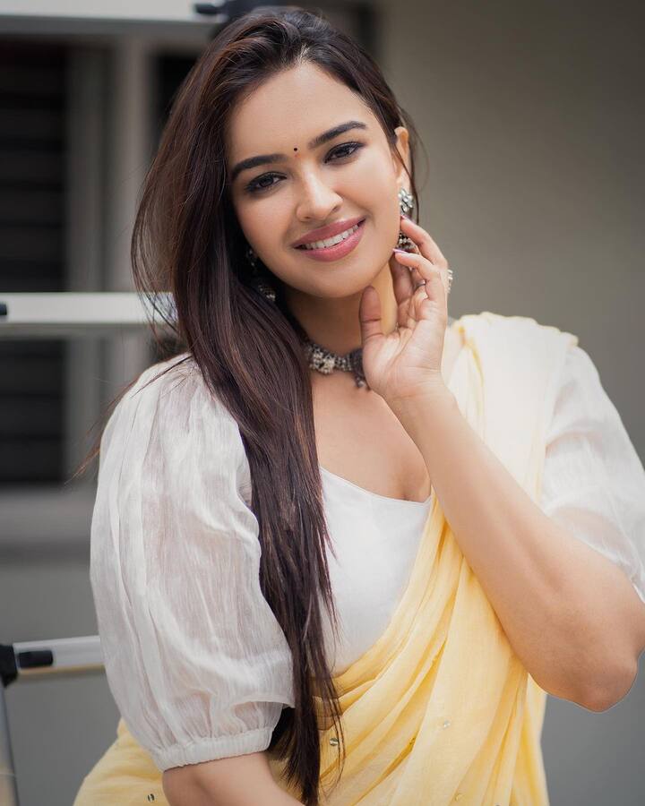 ఆ తర్వాత రాజశేఖర్ నటించిన 'కల్కి' సినిమాలో ఓ కీలక పాత్రలో నటించి మెప్పించింది. ఆ తర్వాత పలు చిన్న సినిమాల్లోనూ మెరిసింది.