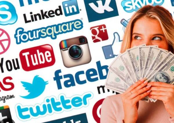 PlayUnmute Fullscreen आजकाल प्रत्येकजण यूट्यूब तसेच इंस्टाग्राम सेलिब्रिटी बनत आहे. YouTube, Facebook, Instagram वर व्हिडीओ अपलोड करण्यासाठी तुम्हाला कोणत्याही प्रकारच्या गुंतवणुकीची आवश्यकता नाही.