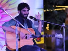 'हिंदी बोले तो बोले के गवार है' गाने से चर्चा में कविश सेठ, 5 किलोमीटर पैदल चलकर लिखा सॉन्ग, ABP News को बताई पूरी कहानी