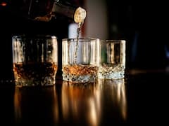 दिल्ली में 4 दिन रहेगा ड्राई डे, केजरीवाल सरकार ने लिया फैसला, जानें किन दिनों नहीं मिलेगी शराब