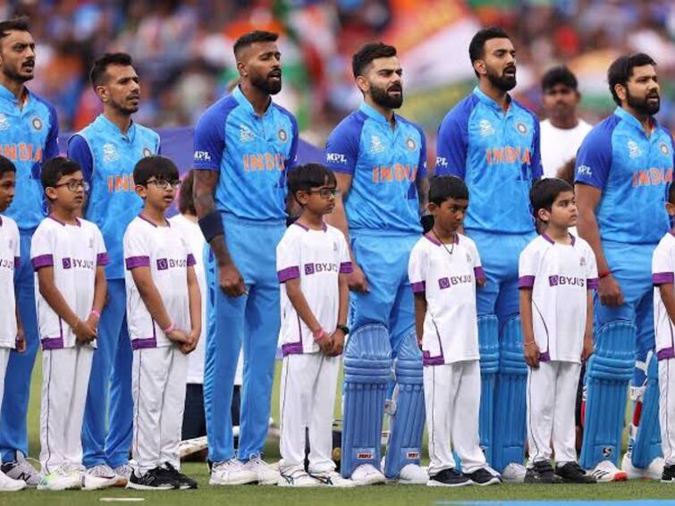 whats worng with Rahul Dravid And Co..Social Media compare indian team with 2007 wc Indian Cricket Team: টিম ইন্ডিয়ার অতিরিক্ত পরীক্ষা নিরীক্ষা বুমেরাং না হয়ে যায় বিশ্বকাপের আগে