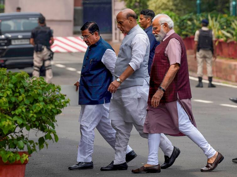 Parliament Today Top Points No-Confidence Motion Lok Sabha Modi Govt Manipur Violence Forest Conservation Bill Parliament Today Top Points: LS Speaker Admits No-Confidence Motion, Forest Conservation Bill Passed