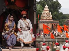 Subhedar Marathi Movie : 'मावळं जागं झालं रं' गाण्याने वेधलं लक्ष....