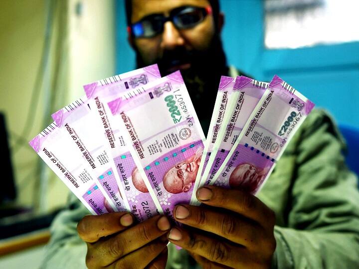Government Informs that around Three Fourth 2000 rupee note have been returned to banks 2000 Rupees Note: 2000 रुपये के कितने नोट अब तक आ चुके हैं वापस? सरकार ने संसद में दी बड़ी जानकारी